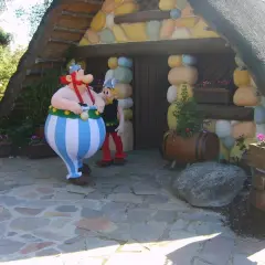 Najlepsze atrakcje w Parku Asterix dla całej rodziny i dzieci