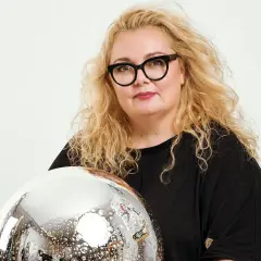 Tajemnicza Aleksandra Kujawska! Kim jest ta utalentowana aktorka?
