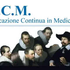 Gruppo di uomini con colletti a gorgiera, in stile rinascimentale, sotto la scritta "E.C.M. Educazione Continua in Medicina".