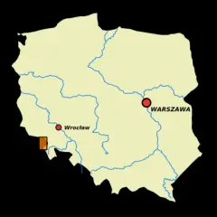 Mapa Polski z zaznaczonym Wrocławiem i Warszawą. Pomarańczowy obszar na południowym zachodzie to Góry Stołowe, województwo dolnośląskie.