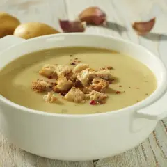 Jak zrobić zupę czosnkową, aby zachwycić smakiem i aromatem