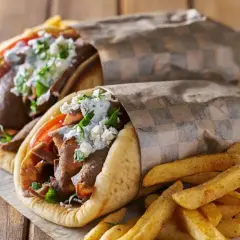 Doner kebab: Historia, skład, różnice jak rozpoznać dobry?