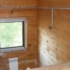 Instalacja elektryczna w domu drewnianym: bezpieczna i bez ryzyka pożaru