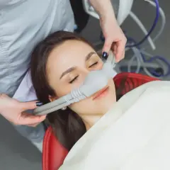 Czy wizyta u dentysty boli? Nowoczesne metody znieczulenia bez bólu