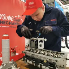 Auto Challenge gdzie ma warsztat? Odkryj lokalizację Macieka w Niemczech