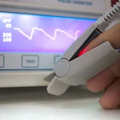 Jaka saturacja u dziecka? Kiedy alarm, a kiedy spokój?
