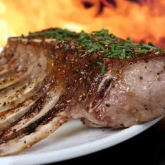 Kiełbasa z baraniny: cena, gdzie kupić i jak wybrać najlepszą?