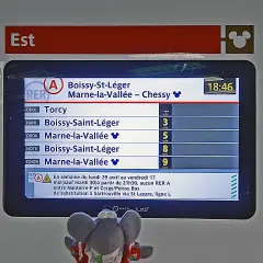 Affichage RER A : Boissy-Saint-Léger, Marne-la-Vallée. Prochains départs dans 3, 5, 8, 9 min. Info trafic zone 1 et 2 Paris.