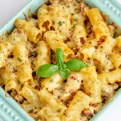 Pâtes poireaux lardons : la recette facile et savoureuse en 30 min !