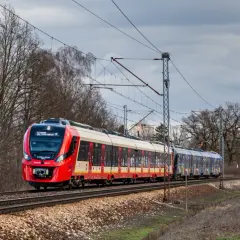 Gdzie jest Twój pociąg IC? Śledź na żywo i sprawdź opóźnienie