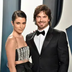 Para Ian Somerhalder dzieci, jego żona Nikki Reed wygląda olśniewająco w czarnej, błyszczącej kreacji.