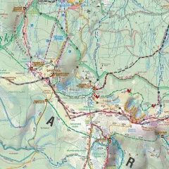 Mapa turystyczna Karkonoszy z zaznaczonymi szlakami. Widoczne szczyty, schroniska i doliny.