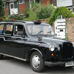 Ile kosztuje taxi w Londynie? Sprawdź ceny i trasy, które zaskoczą
