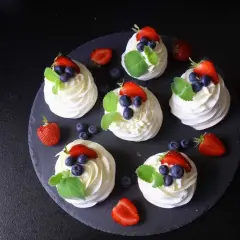Mini pavlova i jej cena! Pyszny smak, który zaskoczy Twoje zmysły