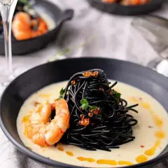 Spaghetti al nero di seppia: Łatwy przepis i smak umami