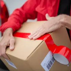 Jak bezpiecznie przewieźć komputer stacjonarny? Uniknij uszkodzeń!