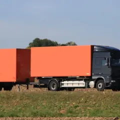 Ile zarabia kierowca solówki? Realne stawki i sposoby na więcej