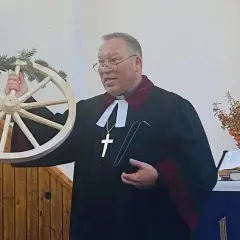 Czy ksiądz ewangelicki ma żonę? Prawda o życiu pastorów