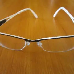 Ile trwa gwarancja na okulary Vision Express i co obejmuje?