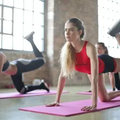 Jak wybrać idealną matę do pilatesu, by uniknąć kontuzji?