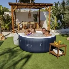 Najlepsze cechy Lay-Z-Spa Miami - idealne jacuzzi do ogrodu