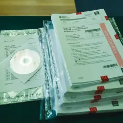 Ile trwa próbna matura z angielskiego? Kluczowe informacje i porady