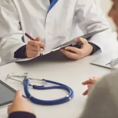 Kto bez kolejki do lekarza? Lista uprawnionych i zasady