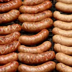 Ile kalorii ma kiełbasa z grilla? Zaskakujące wartości odżywcze