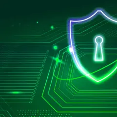 Escudo de seguridad con cerradura, sobre fondo de circuito electrónico verde. Representa la protección y el no repudio significado en la seguridad digital.