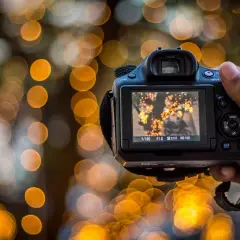 Jaki obiektyw do bokeh wybrać? Poradnik dla pięknego rozmytego tła w zdjęciach