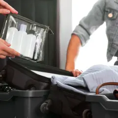 Liquides en cabine : maîtrisez la règle des 100ml pour 2025