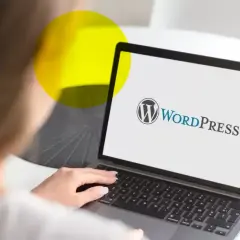 Czy WordPress jest darmowy? Sprawdź ukryte koszty i ograniczenia