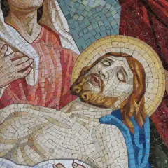 Mozaika przedstawia opłakiwanie Chrystusa, nawiązując do psalmów, np. psalm 113.