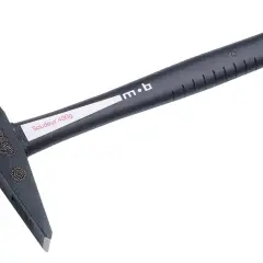 Ce type de marteau, un marteau de soudeur de 400g en carbone, possède une tête pointue et plate pour le travail du métal.