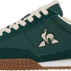 Sneakers Le Coq Sportif uomo verdi con logo gallo, lacci chiari e suola in gomma.