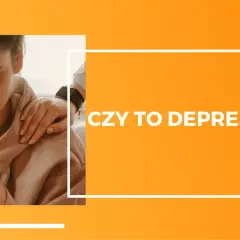 Kobieta z rękami złożonymi na twarzy, na ramieniu spoczywa dłoń drugiej osoby.