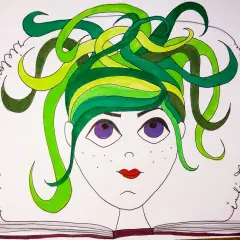 Ilustracja dziewczyny z zielonymi włosami jak u Meduzy, z fioletowymi oczami, nad otwartą książką.