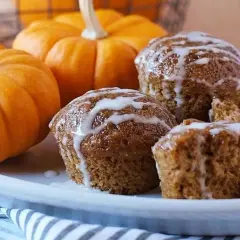 Czym ozdobić muffinki, aby zaskoczyć gości i zachwycić smakiem