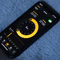Ulubiona piosenka na budzik iPhone? Sprawdź 3 proste sposoby!