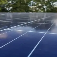 Jak działa elektrownia słoneczna? Od Słońca do Twojego gniazdka