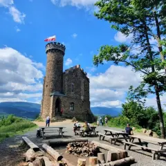 Jelenia Góra i okolice: Niezapomniane atrakcje i gotowe trasy