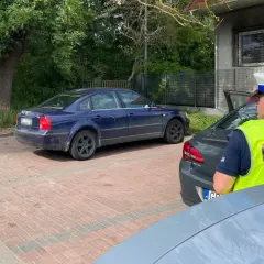Czy policja może przeszukać samochód bez nakazu? Poznaj swoje prawa