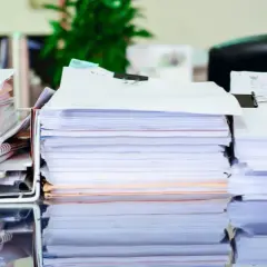 Co potrzebne do sprzedaży mieszkania? Kluczowe dokumenty i porady