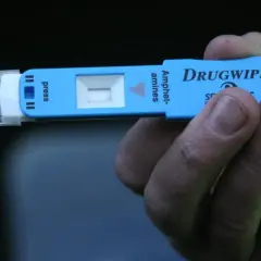 THC we włosach: 90 dni wykrywalności. Czy testy można oszukać?