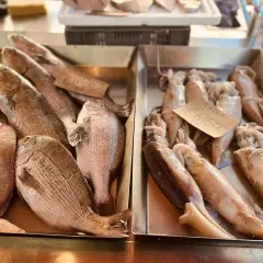 Gdzie zjeść w Marsaxlokk? Odkryj najlepsze restauracje z owocami morza
