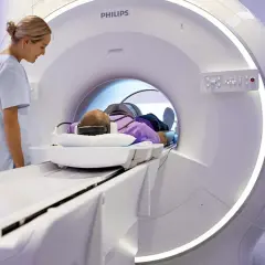 Ile jest ważne badanie kreatyniny przed tomografią? Poznaj ryzyko dla nerek