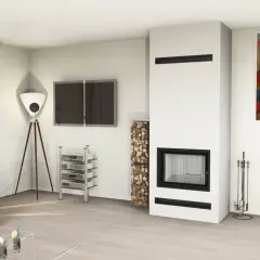 Nowoczesny kominek z płaszczem wodnym, obok stos drewna i stylowe akcesoria. W tle telewizor i abstrakcyjny obraz.