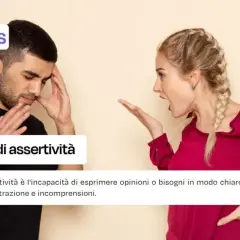 Uomo frustrato mentre una donna urla. Immagine illustra come reagire alla mancanza di rispetto, con il testo "Mancanza di assertività".