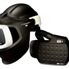 Kask spawalniczy Speedglas 3M z systemem wentylacji Adflo. Chroni przed iskrami i pyłem.