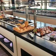 El Almuerzo en España: La Pausa Cultural que Debes Entender
